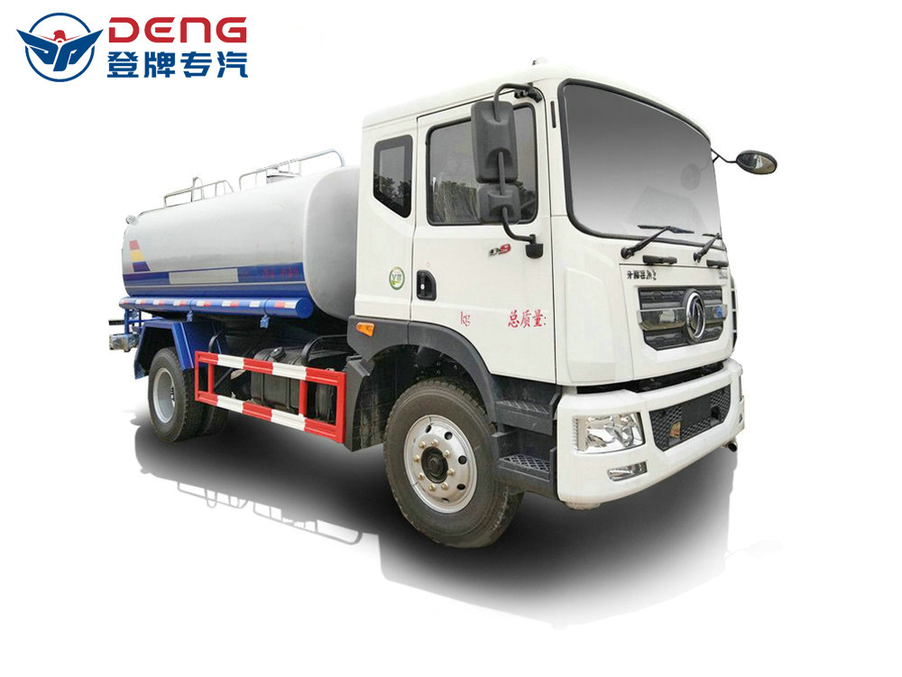 东风D9洒水车12立方