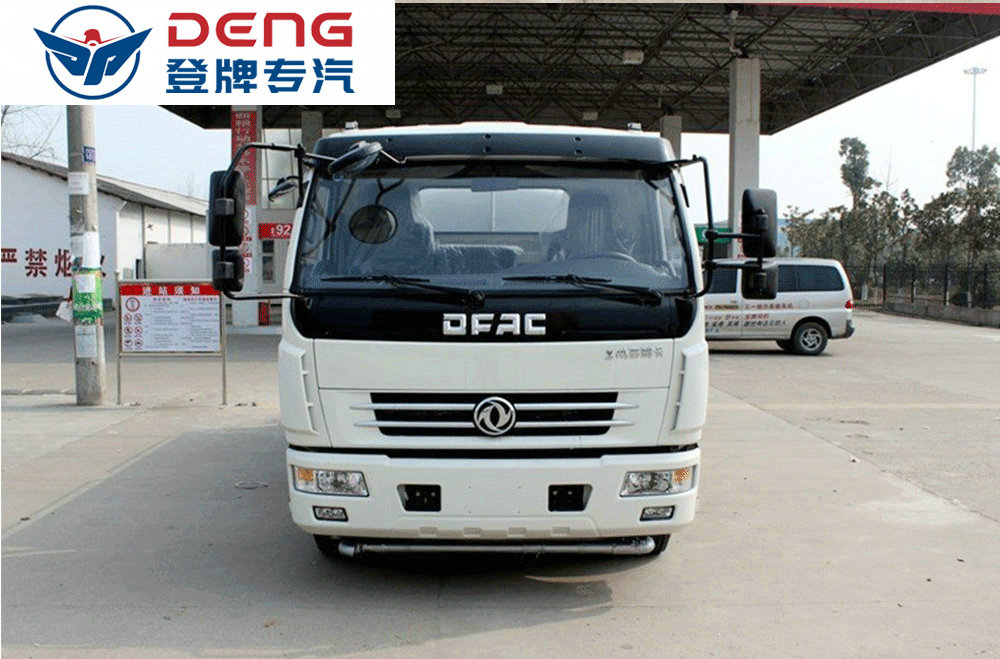 东风8方洒水车_09