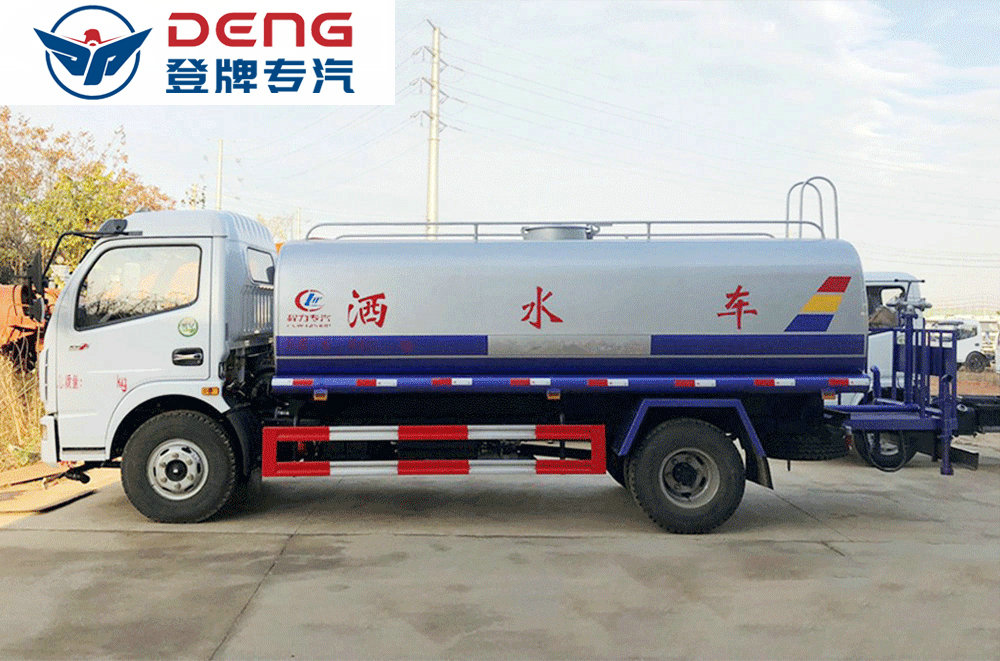 东风8方洒水车_12