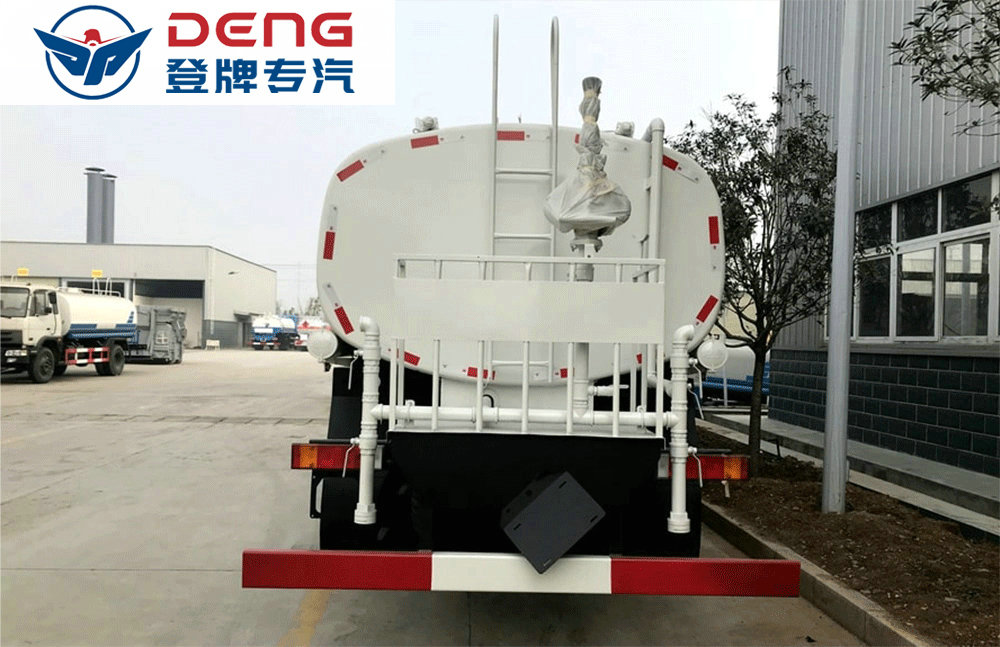 东风天龙洒水车18-22方_09