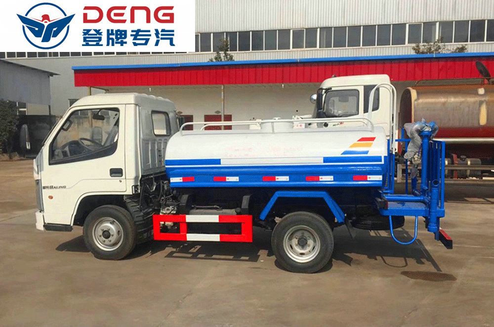 解放红塔蓝牌2方洒水车_08
