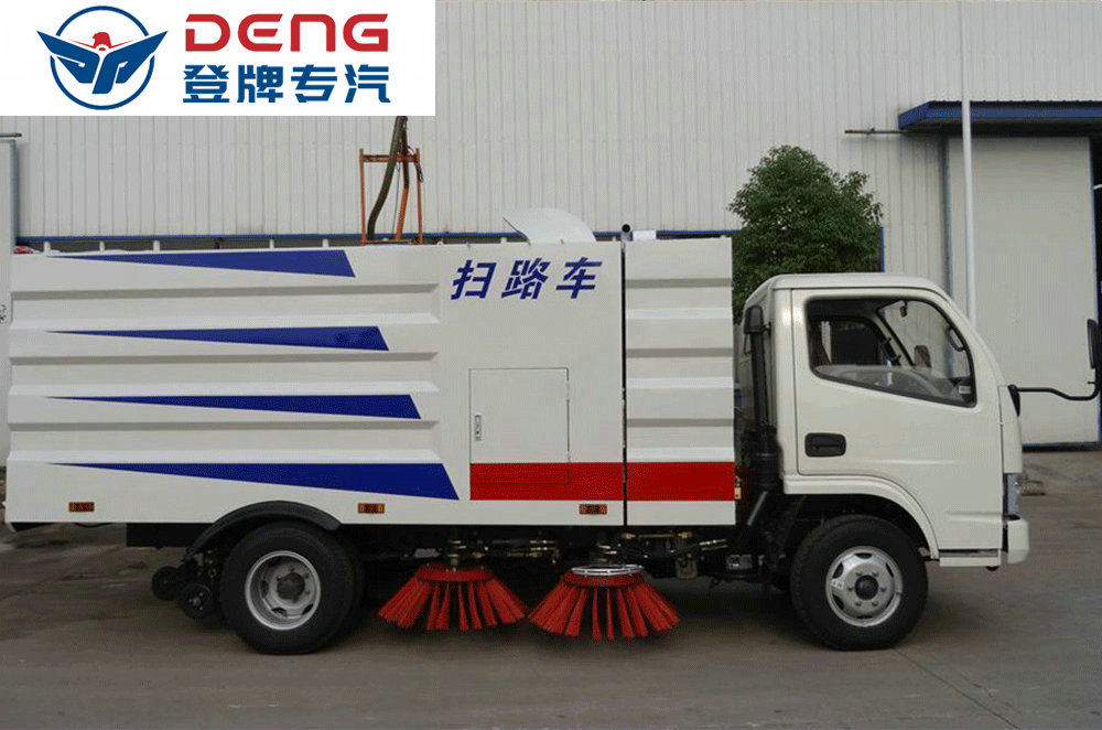 东风5方扫路车_09