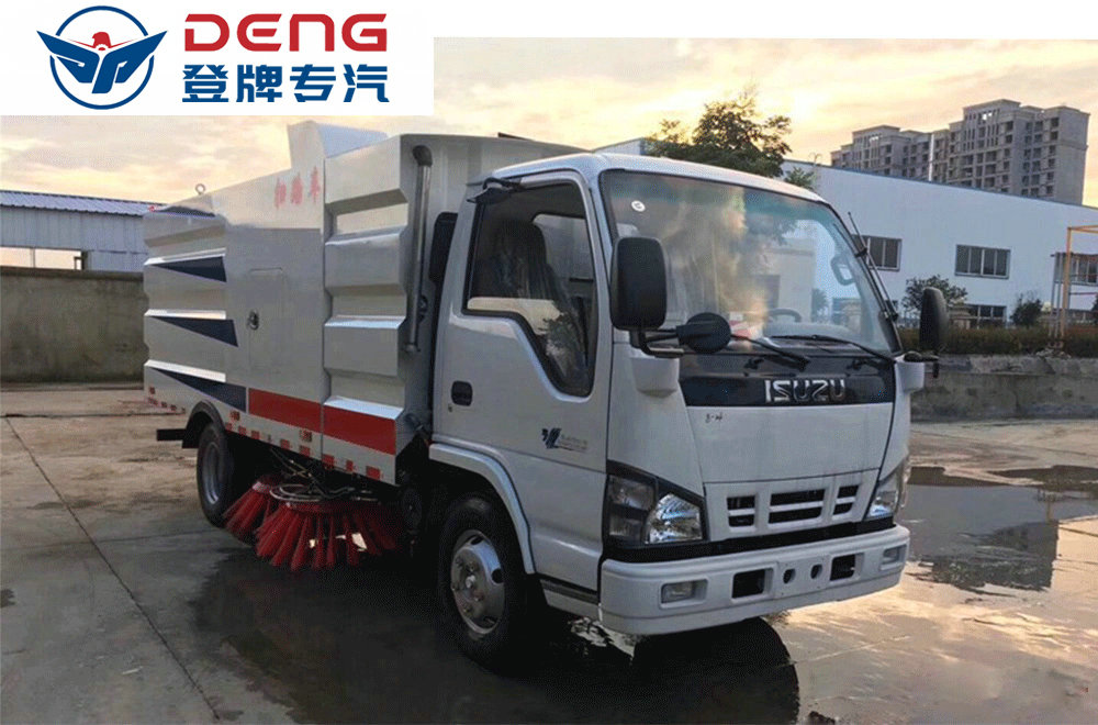 五十铃5方扫路车_09