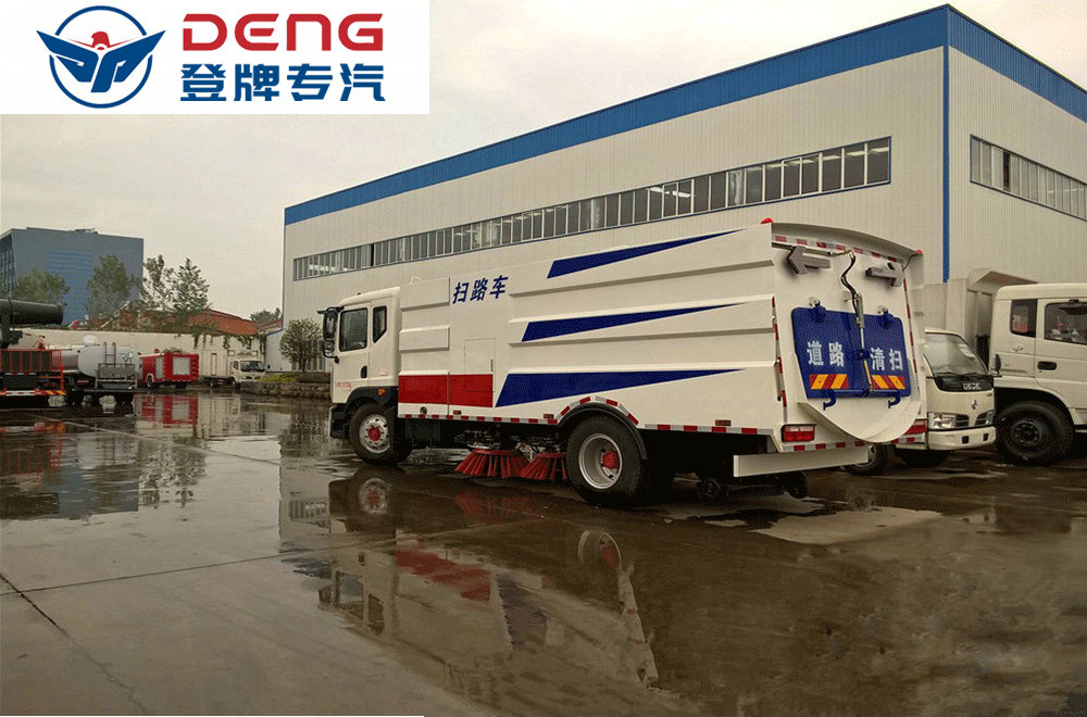 东风10方扫路车_07