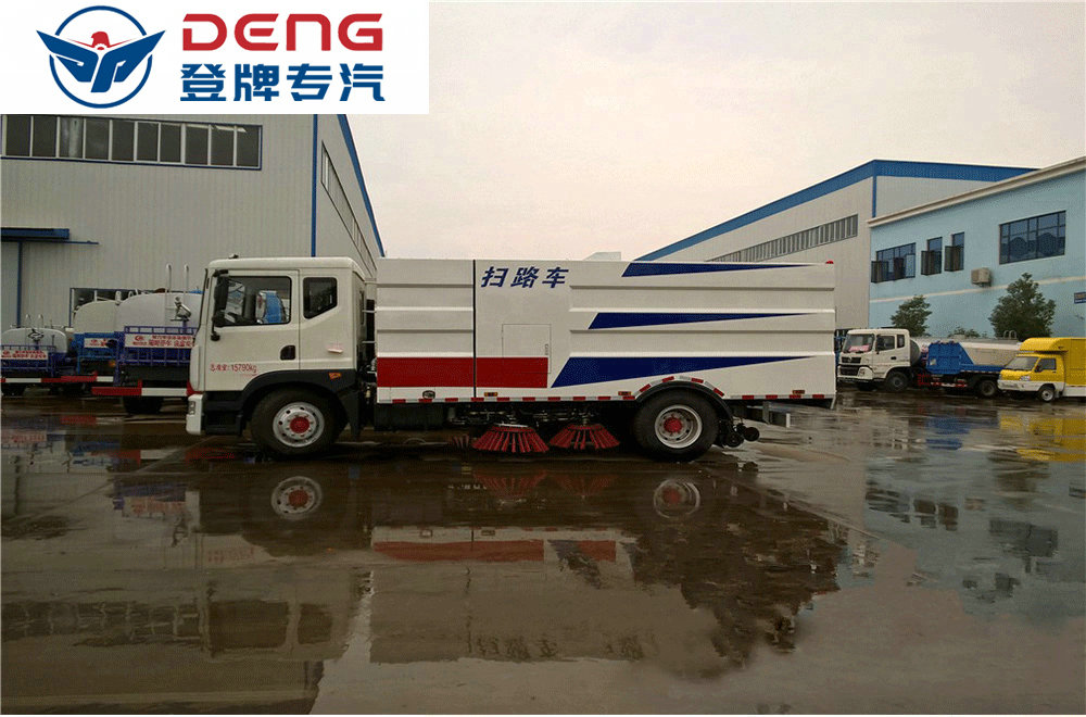 东风10方扫路车_06