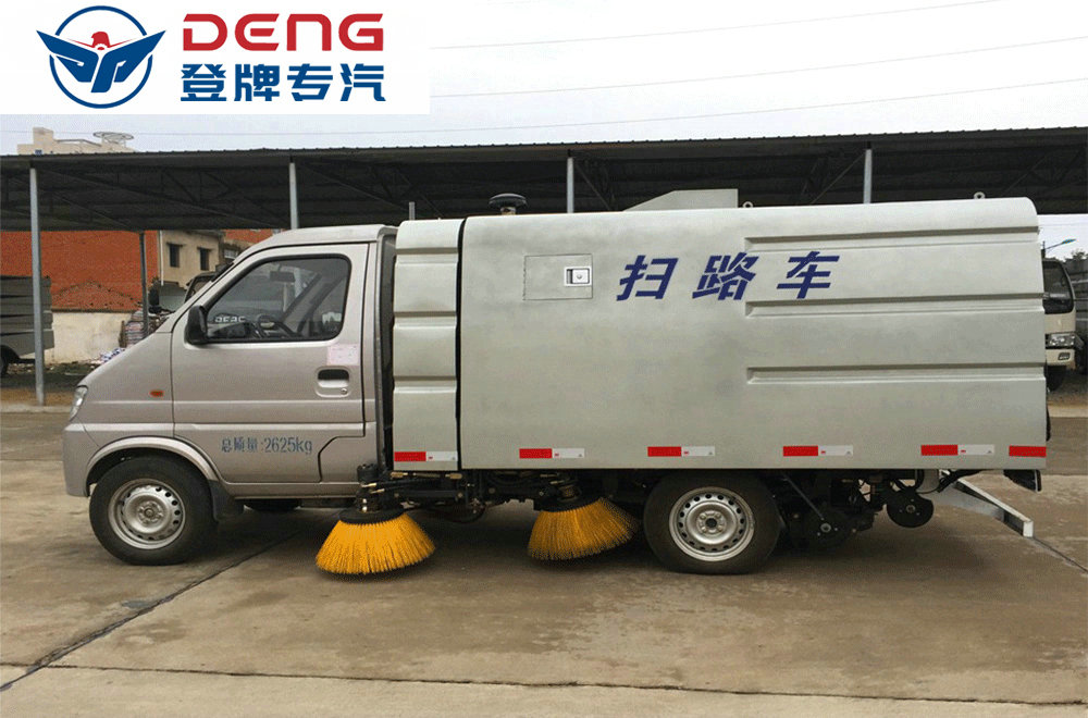 长安小型扫路车_06