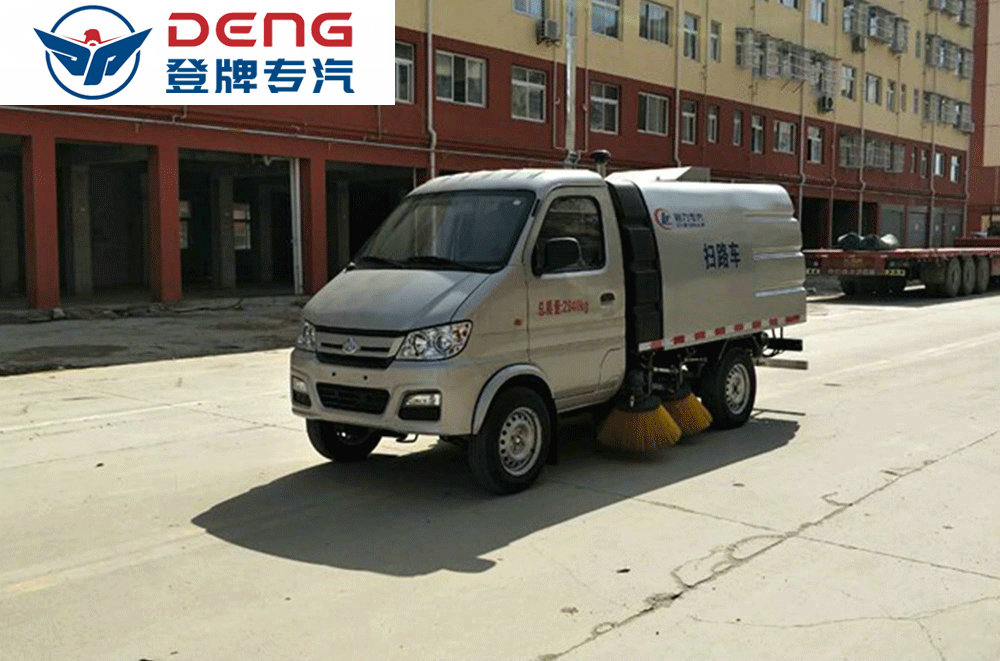 长安小型扫路车_09