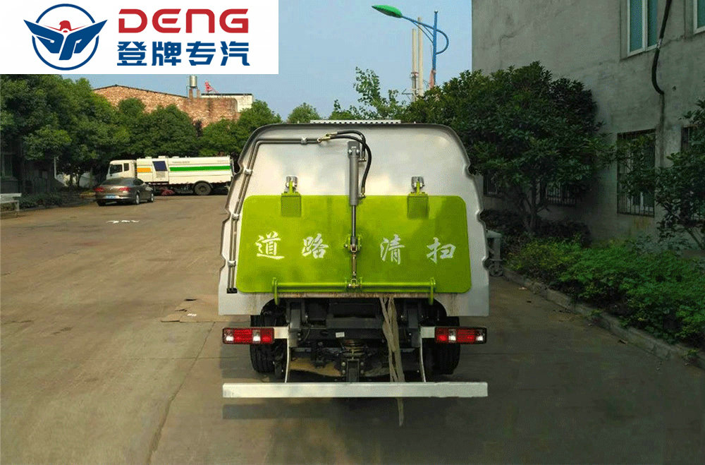长安小型扫路车_11