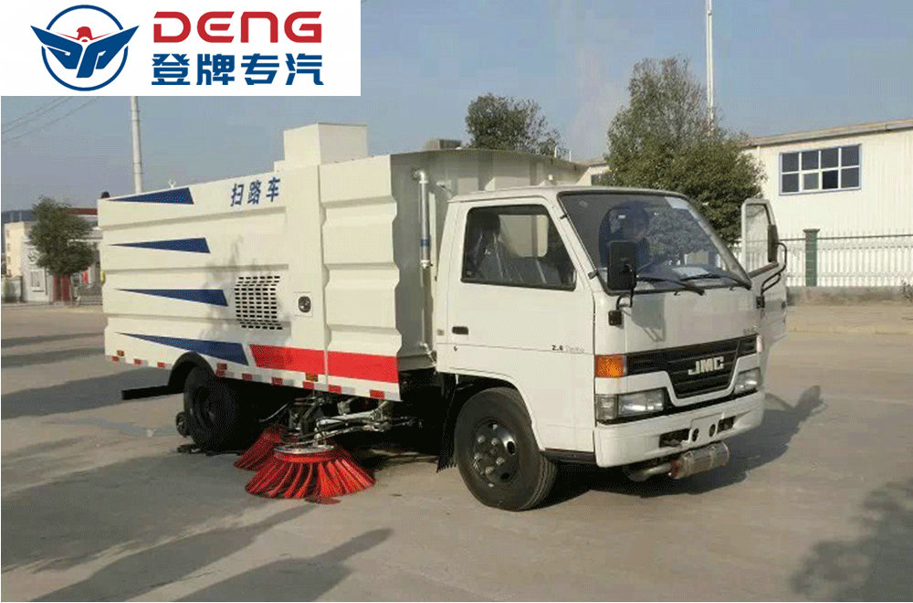 江铃5方扫路车_12