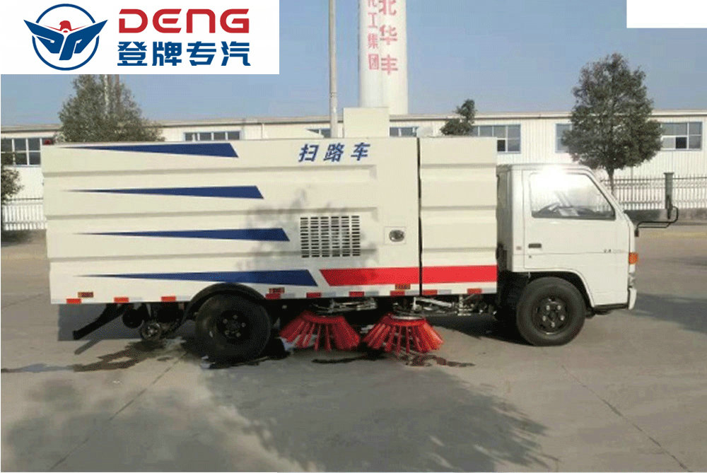 江铃5方扫路车_14