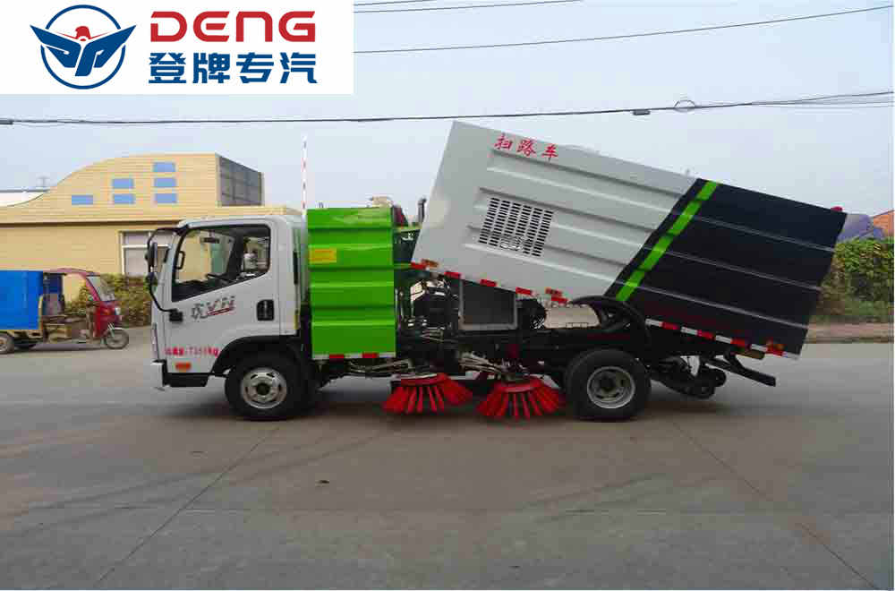 解放5方扫路车_07
