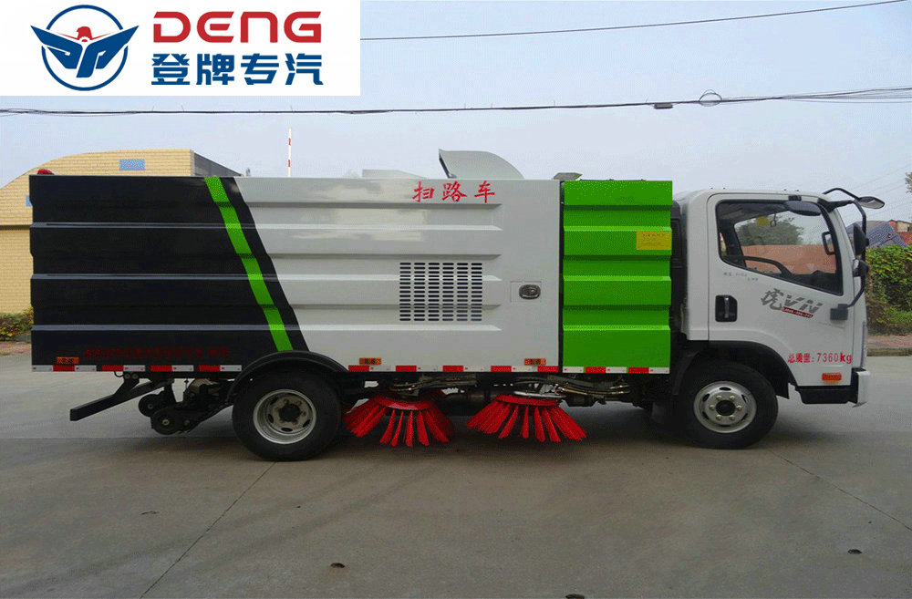 解放5方扫路车_08