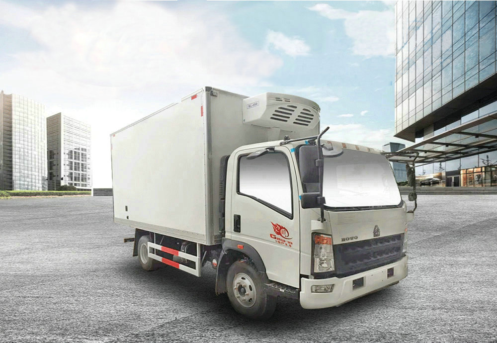 重汽豪沃ZZ5047XLCF341CE145冷藏车_02