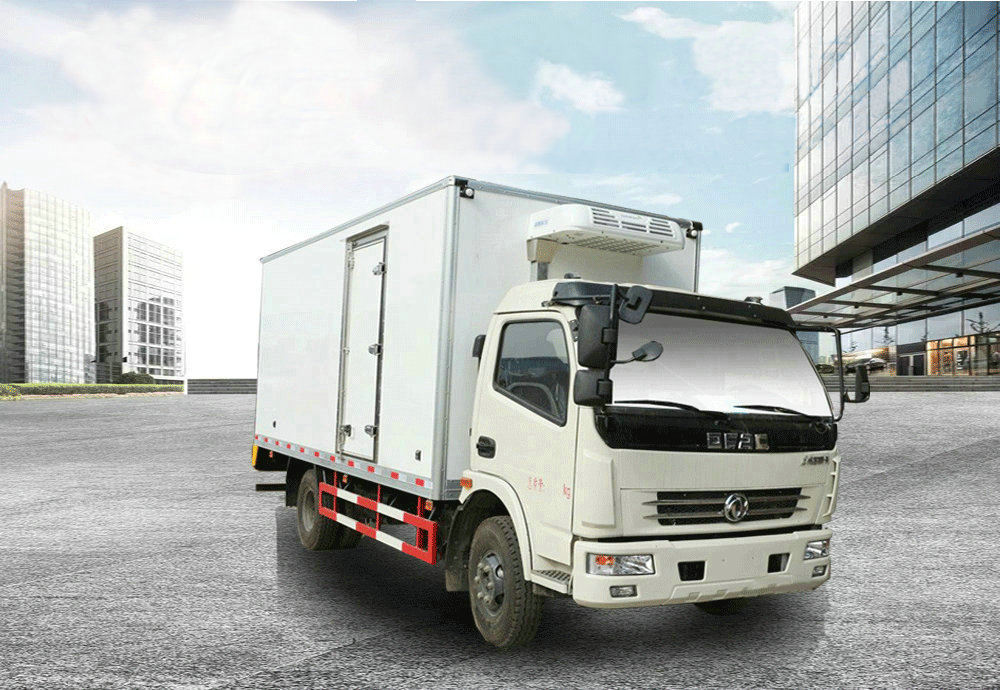 东风多利卡CLW5080XLC5冷藏车_02
