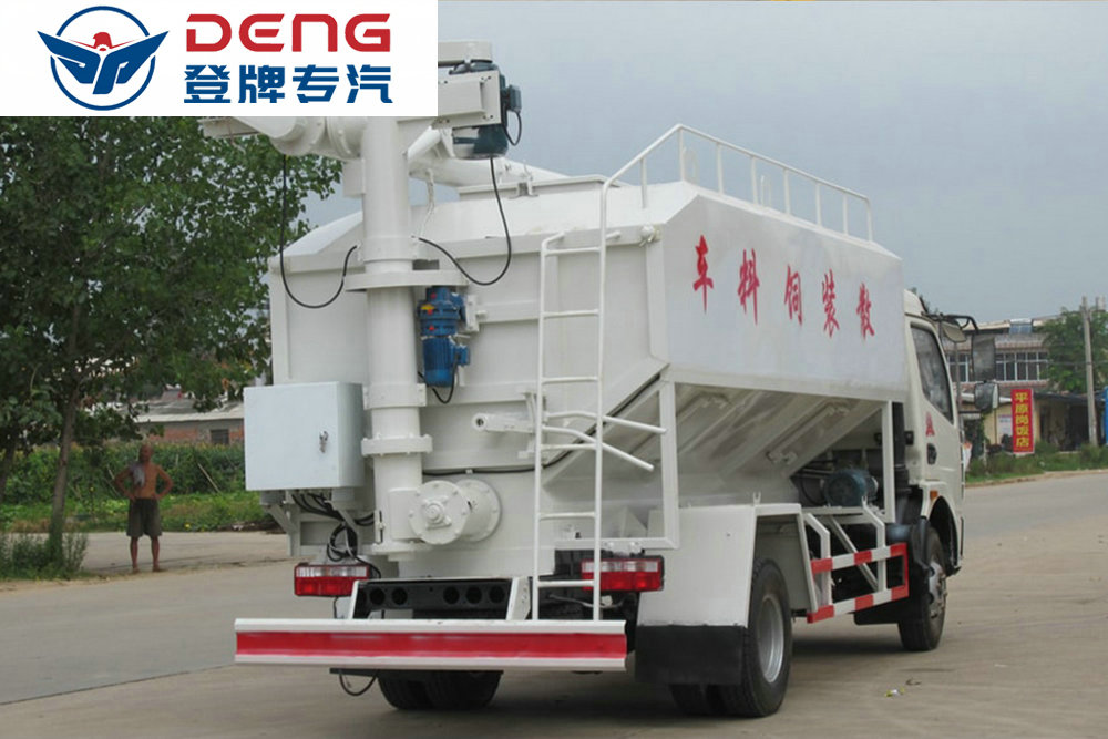 东风多利卡6吨饲料运输车_08