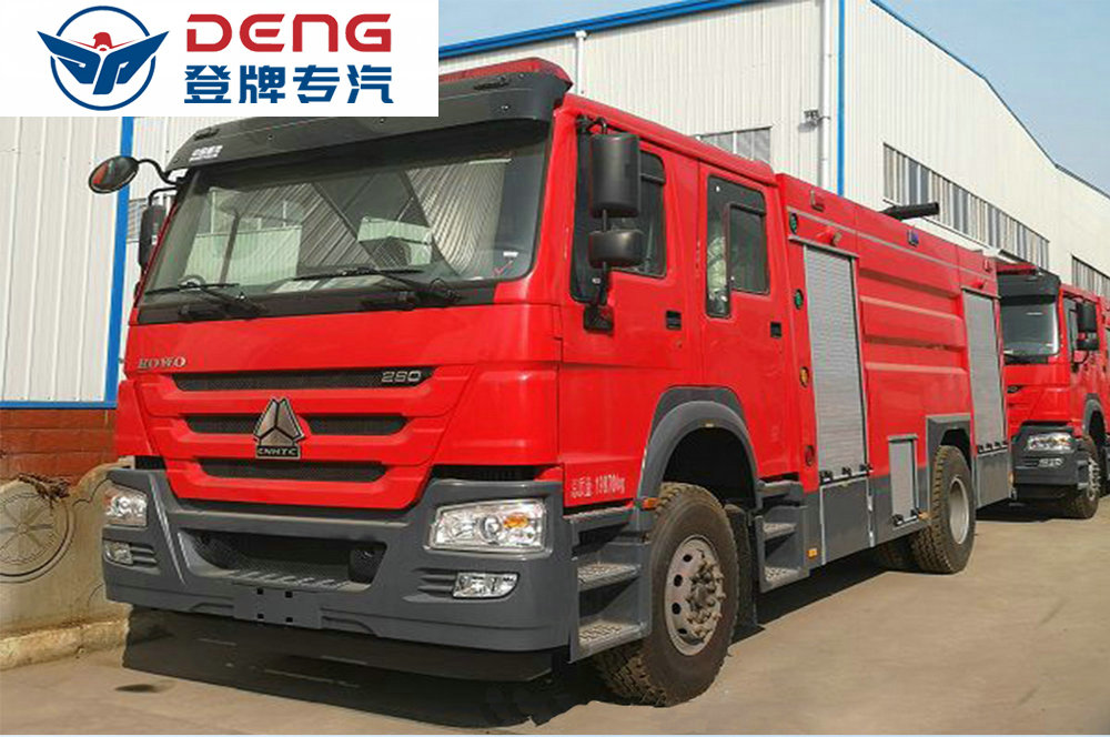豪沃8吨泡沫消防车_05