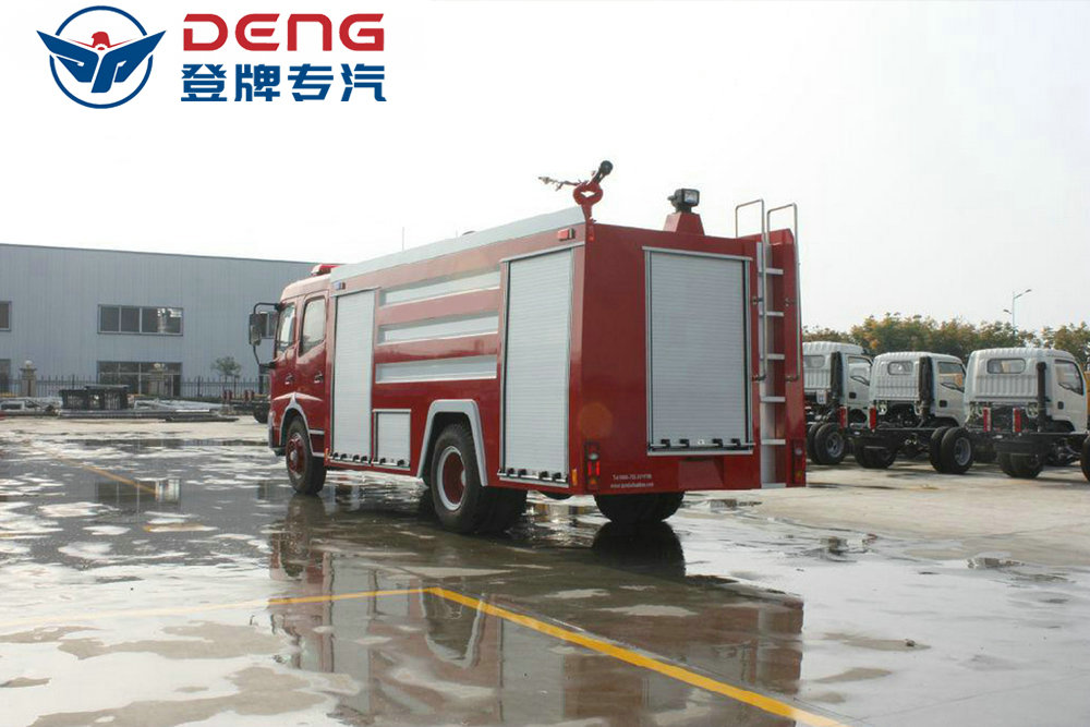东风天锦泡沫消防车_08