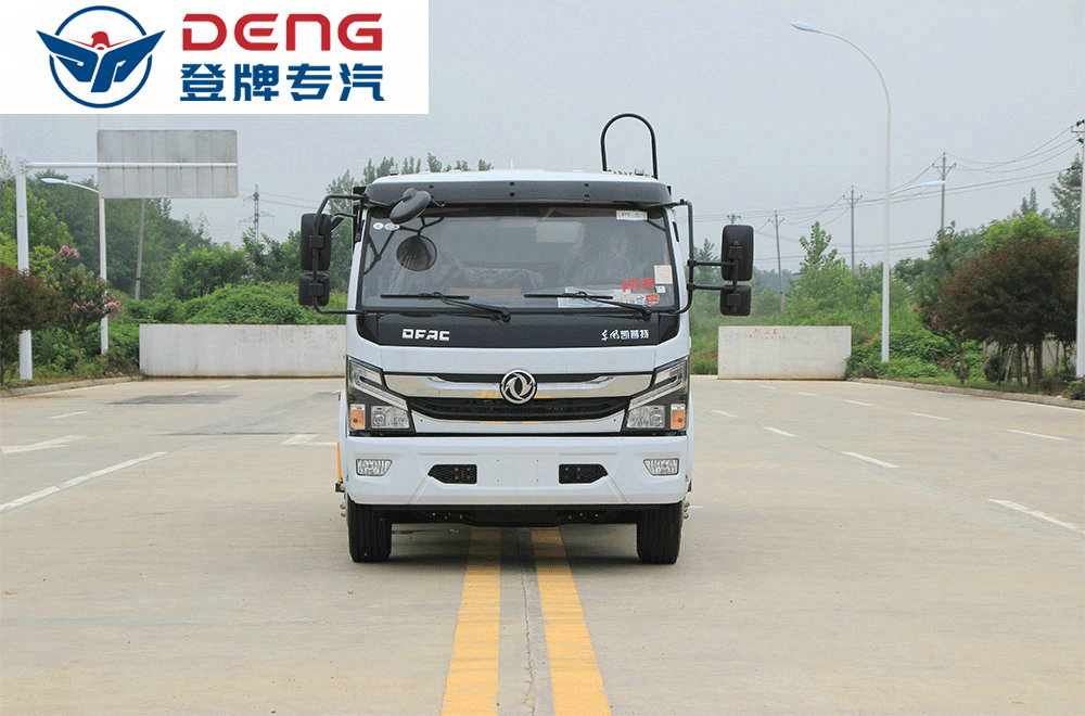 国六大多利卡压缩垃圾车_06