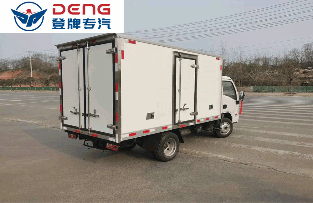 国六上汽跃进小福星冷藏车_11