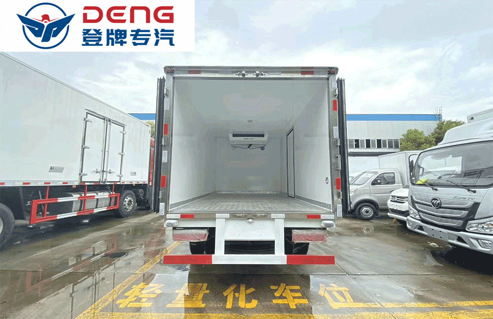国六东风福瑞卡F6冷藏车_12
