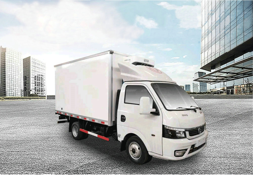 国六柴油东风逸途冷藏车_02