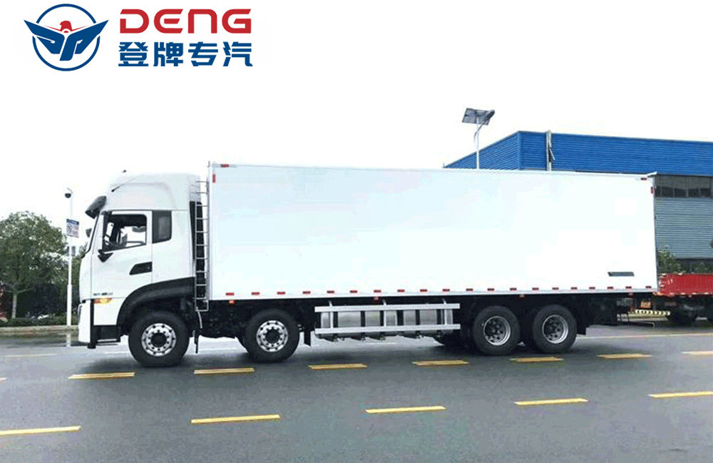 国六东风天龙前四后八冷藏车_09