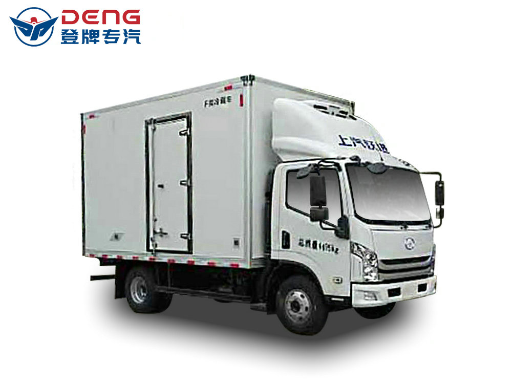 国六跃进自动档冷藏车