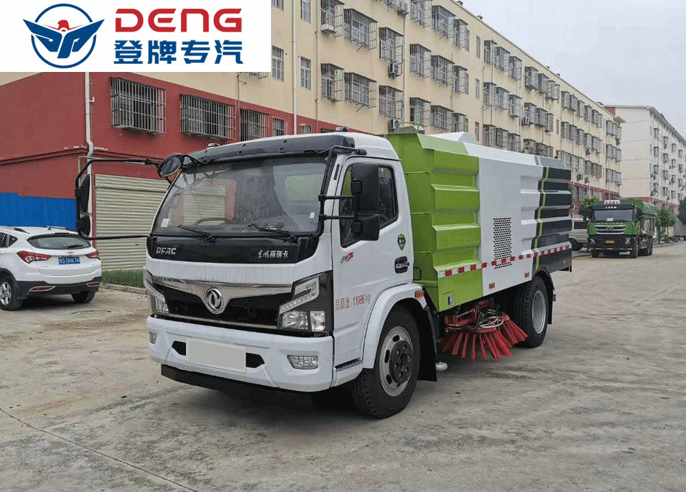 国六东风福瑞卡扫路车_06