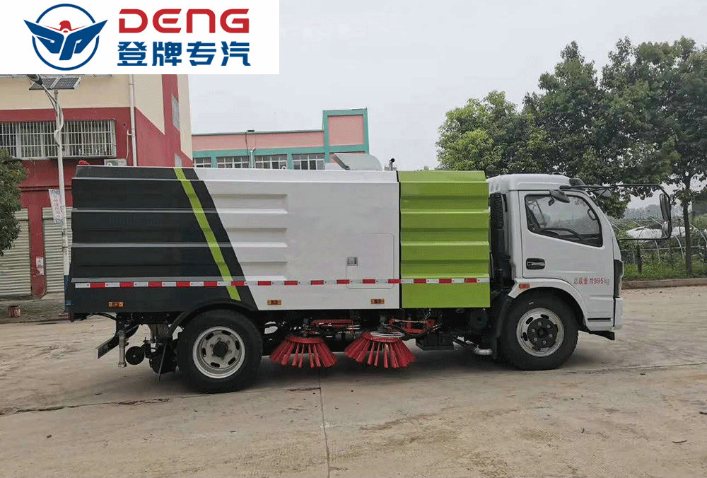 国六东风福瑞卡扫路车_09