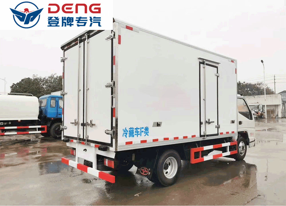 国六江铃130马力宽体冷藏车_10