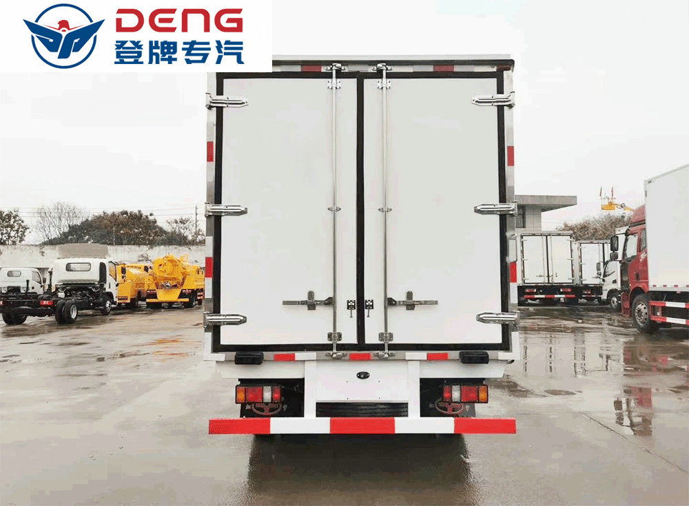 国六江铃130马力宽体冷藏车_11