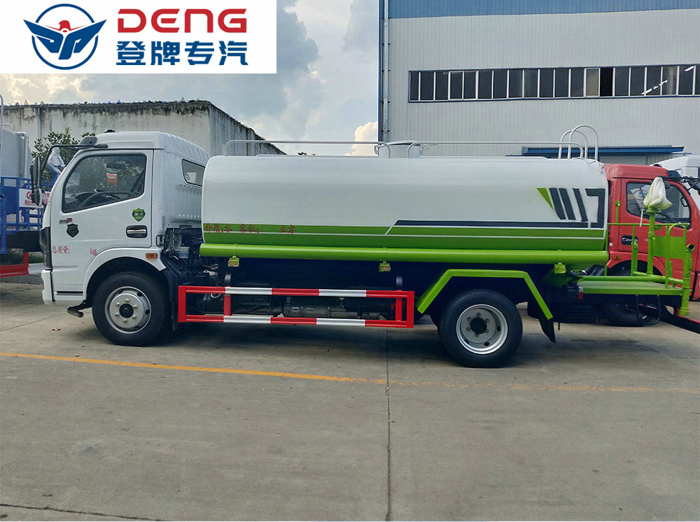 国六凯普特D7洒水车_09